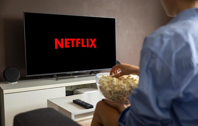 Streaming Nordic IPTV channels on a smart TV in a living room